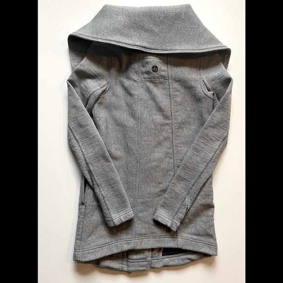 ⭐️Host Pick⭐️ Lululemon Virasana Blanket Wrap Coat Jacket - Picture 2 of 6